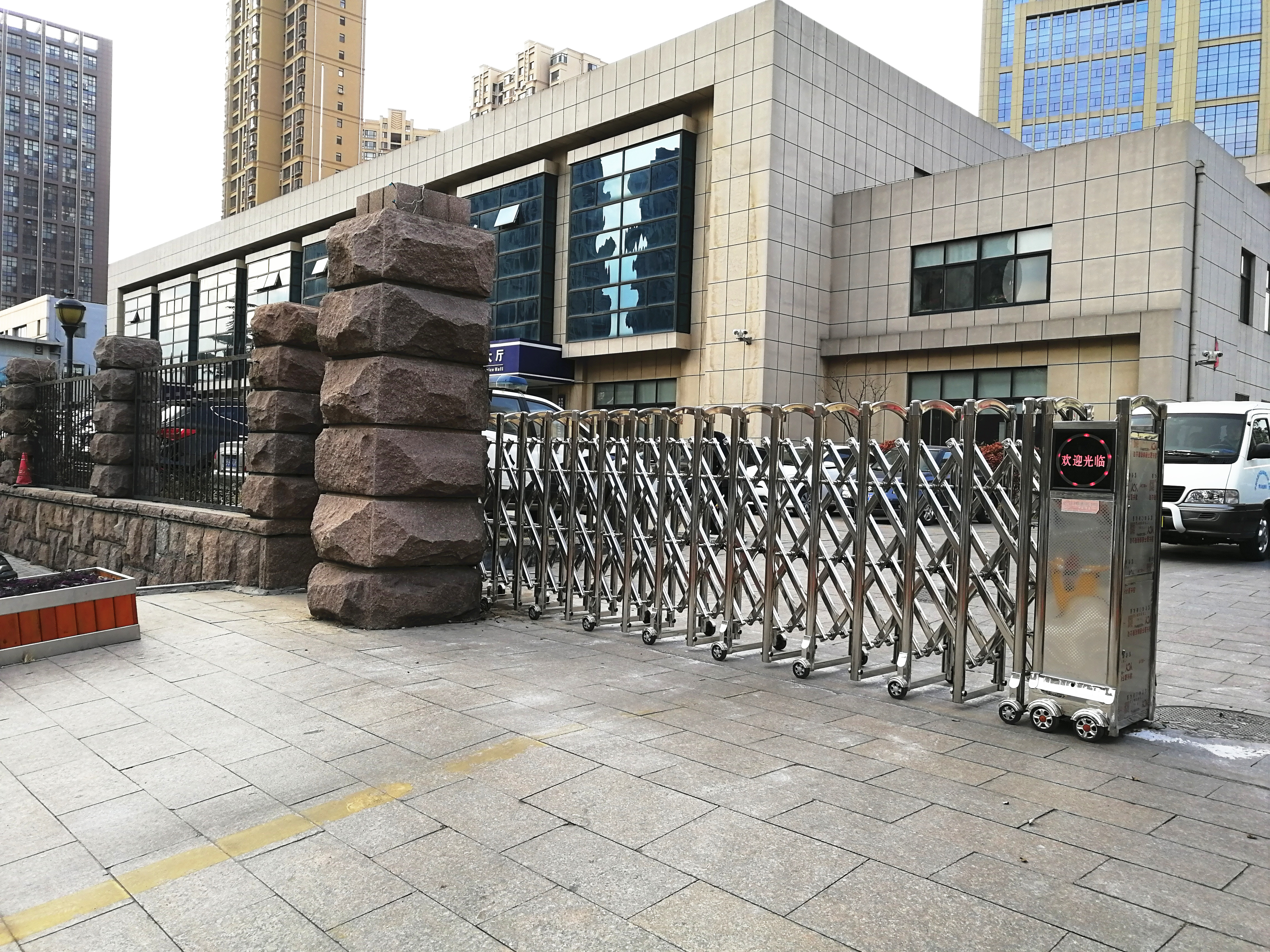 伸縮門的基礎(chǔ)知識